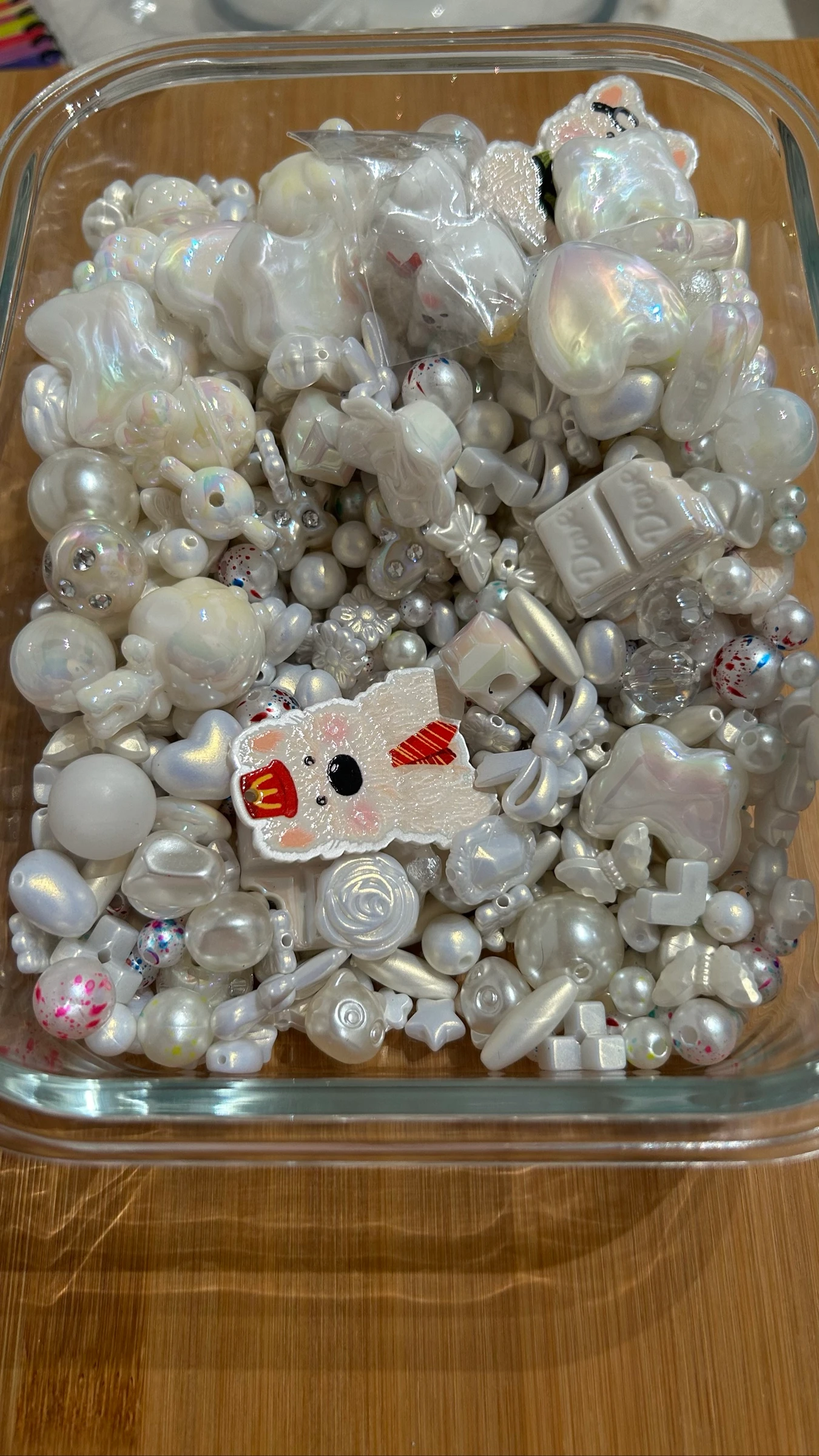 White Acrylic Beads 600ml – photo 2